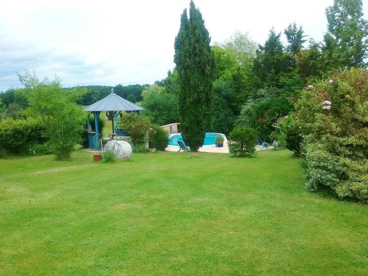 Villa Charmante A Bosset Avec Piscine Partagee エクステリア 写真