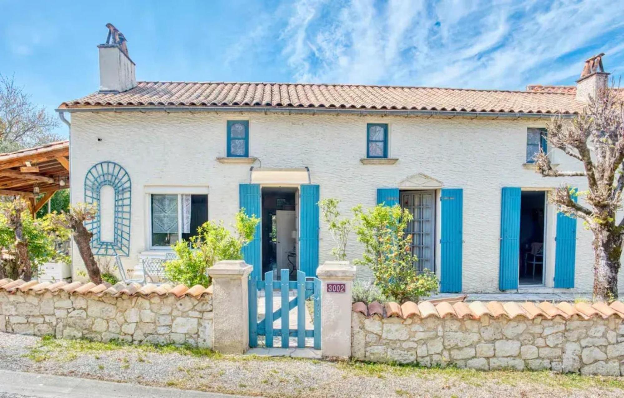 Villa Charmante A Bosset Avec Piscine Partagee エクステリア 写真