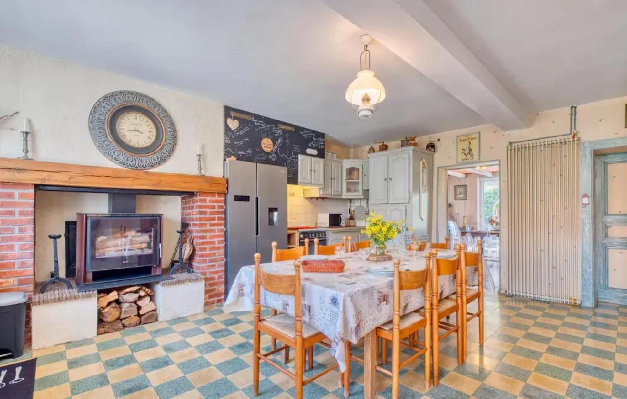 Villa Charmante A Bosset Avec Piscine Partagee エクステリア 写真